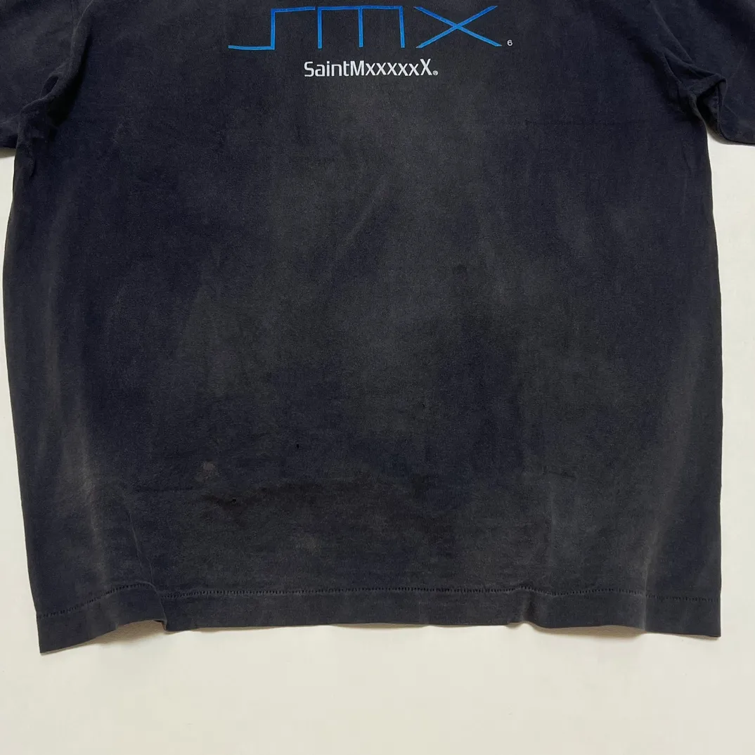 SAINT Mxxxxxx SM6 TEE/BLK latest model SM6 basic LOGO printed TEE, washed black S-XL, garment dyeing, heavy washing to make old, hanging holes, highly restored original printing, correct with anti-counterfeiting angel mark